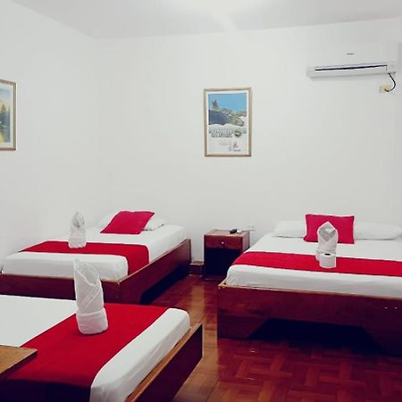 פורטו איורה Hostal El Pinzon מראה חיצוני תמונה
