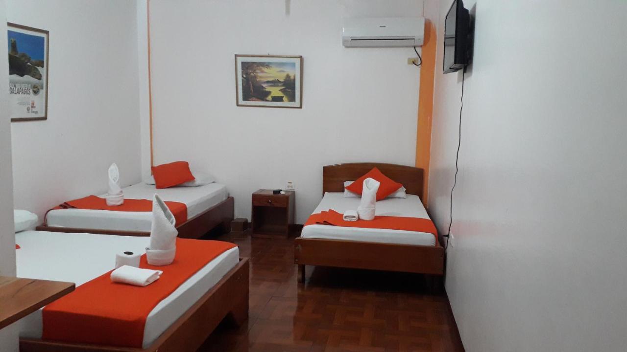 פורטו איורה Hostal El Pinzon מראה חיצוני תמונה