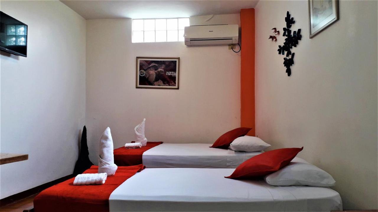 פורטו איורה Hostal El Pinzon מראה חיצוני תמונה