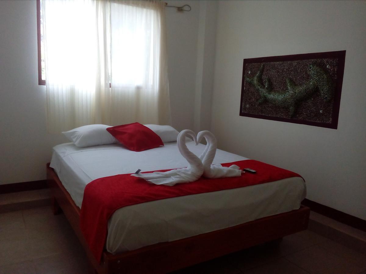 פורטו איורה Hostal El Pinzon מראה חיצוני תמונה