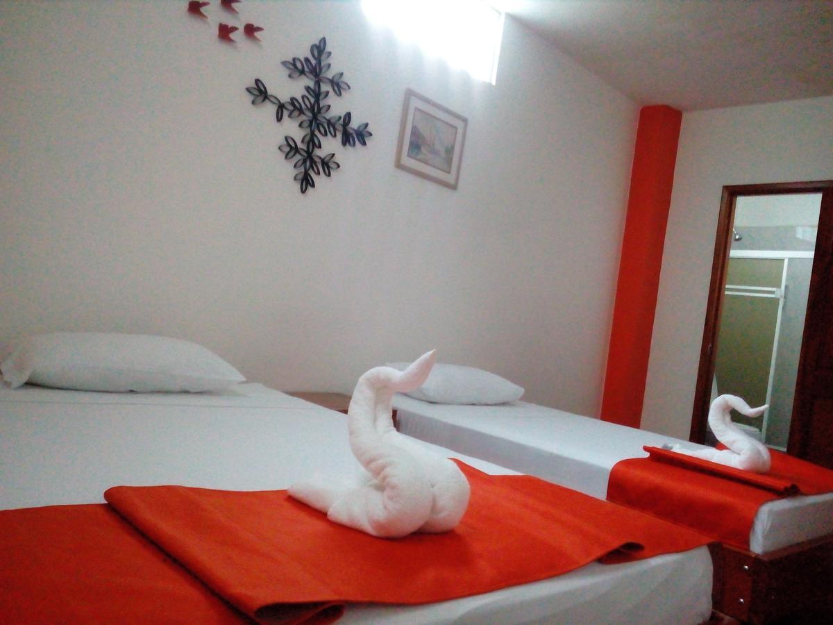פורטו איורה Hostal El Pinzon מראה חיצוני תמונה