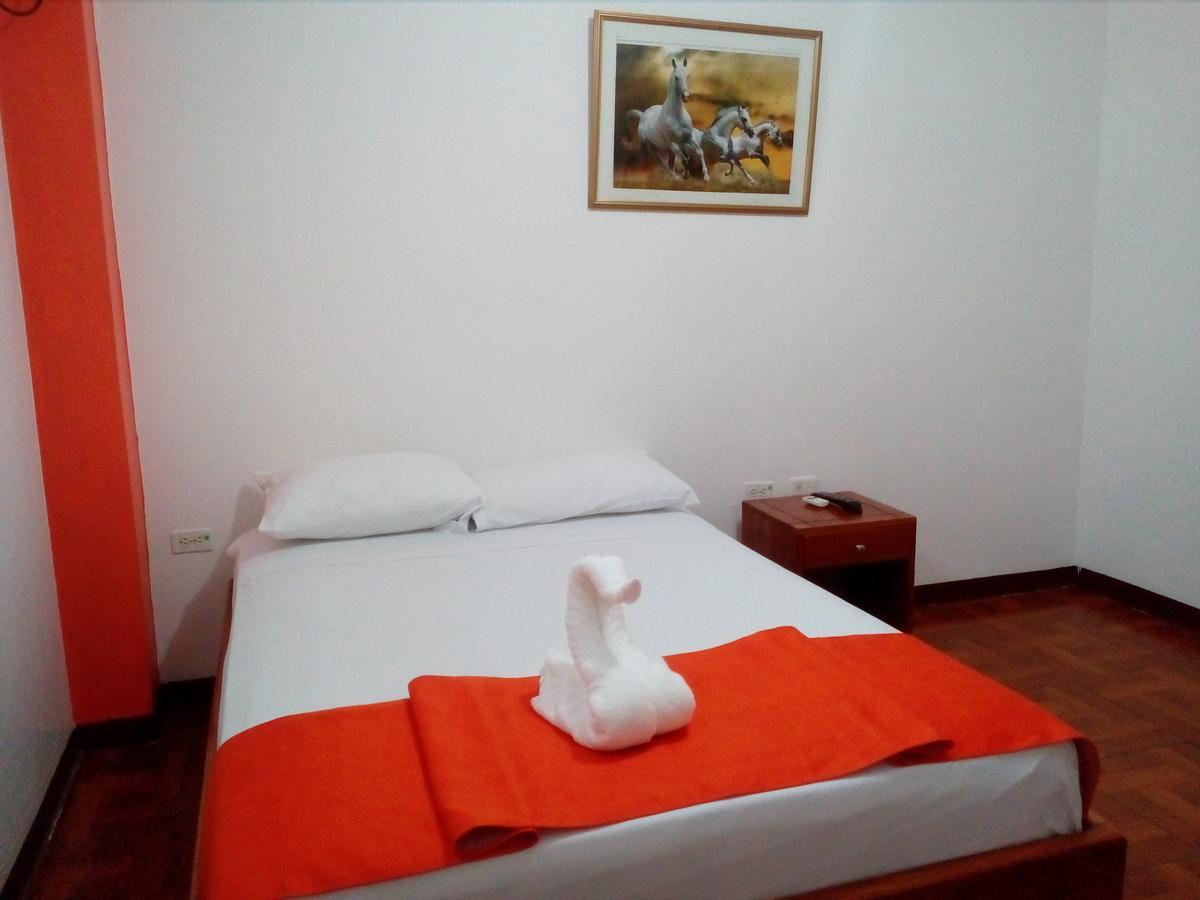 פורטו איורה Hostal El Pinzon מראה חיצוני תמונה