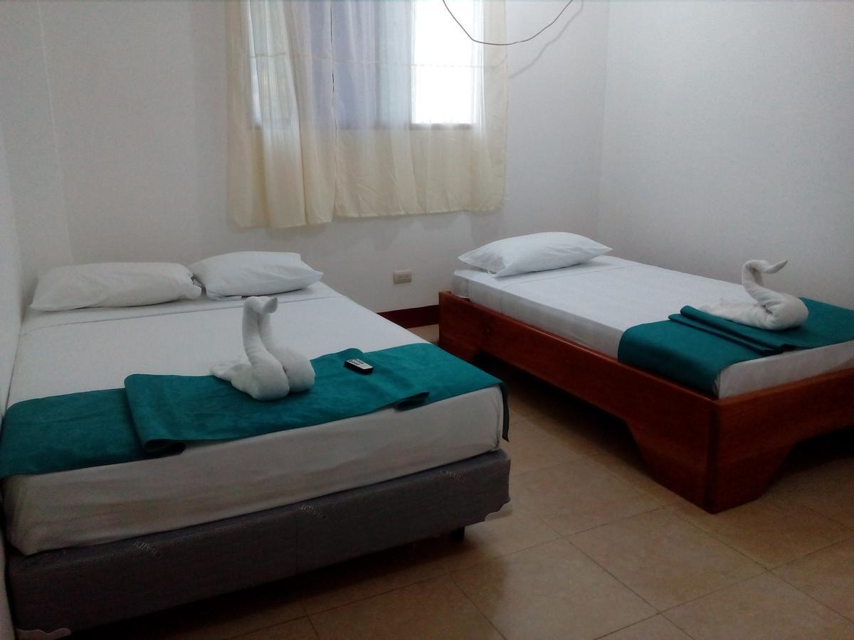 פורטו איורה Hostal El Pinzon מראה חיצוני תמונה