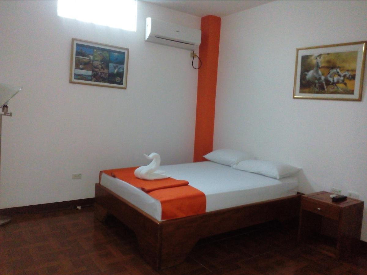 פורטו איורה Hostal El Pinzon מראה חיצוני תמונה
